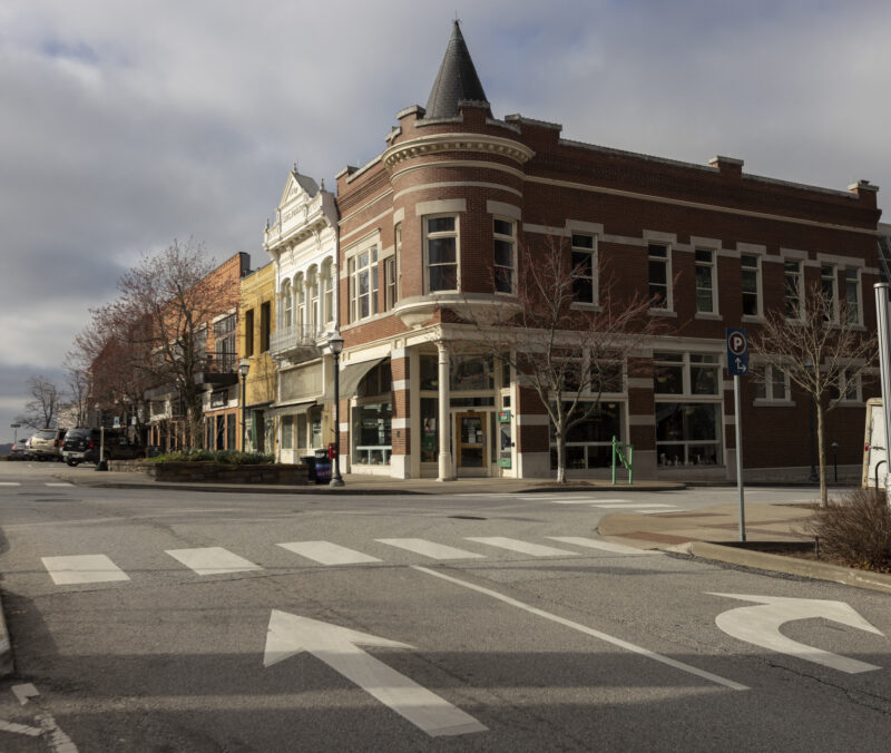 Street view of the historic buildings on the Fayetteville square.